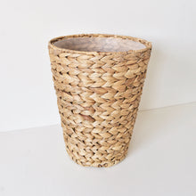 Load image into Gallery viewer, Plant basket || new