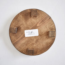 Load image into Gallery viewer, Round pedestal tray