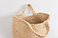 Load image into Gallery viewer, Hanging basket || new