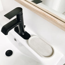 Load image into Gallery viewer, Natural concrete soap dish