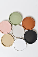 Load image into Gallery viewer, Round concrete