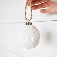 Load image into Gallery viewer, 4 pack ornaments