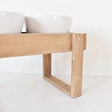 Load image into Gallery viewer, Feeding stand || new