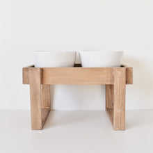 Load image into Gallery viewer, Feeding stand