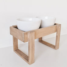 Load image into Gallery viewer, Feeding stand || new