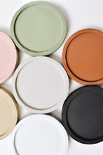 Load image into Gallery viewer, Round concrete