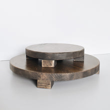 Load image into Gallery viewer, Rustic round tray