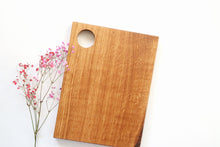 Load image into Gallery viewer, White oak cutting board || new
