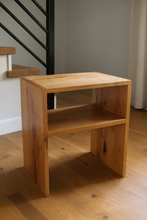 Load image into Gallery viewer, Oak accent table || new

