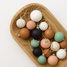 Load image into Gallery viewer, 8 pack ornaments
