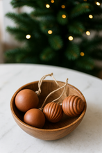 Load image into Gallery viewer, Terracotta ornament set
