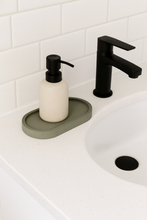 Load image into Gallery viewer, Concrete soap dish
