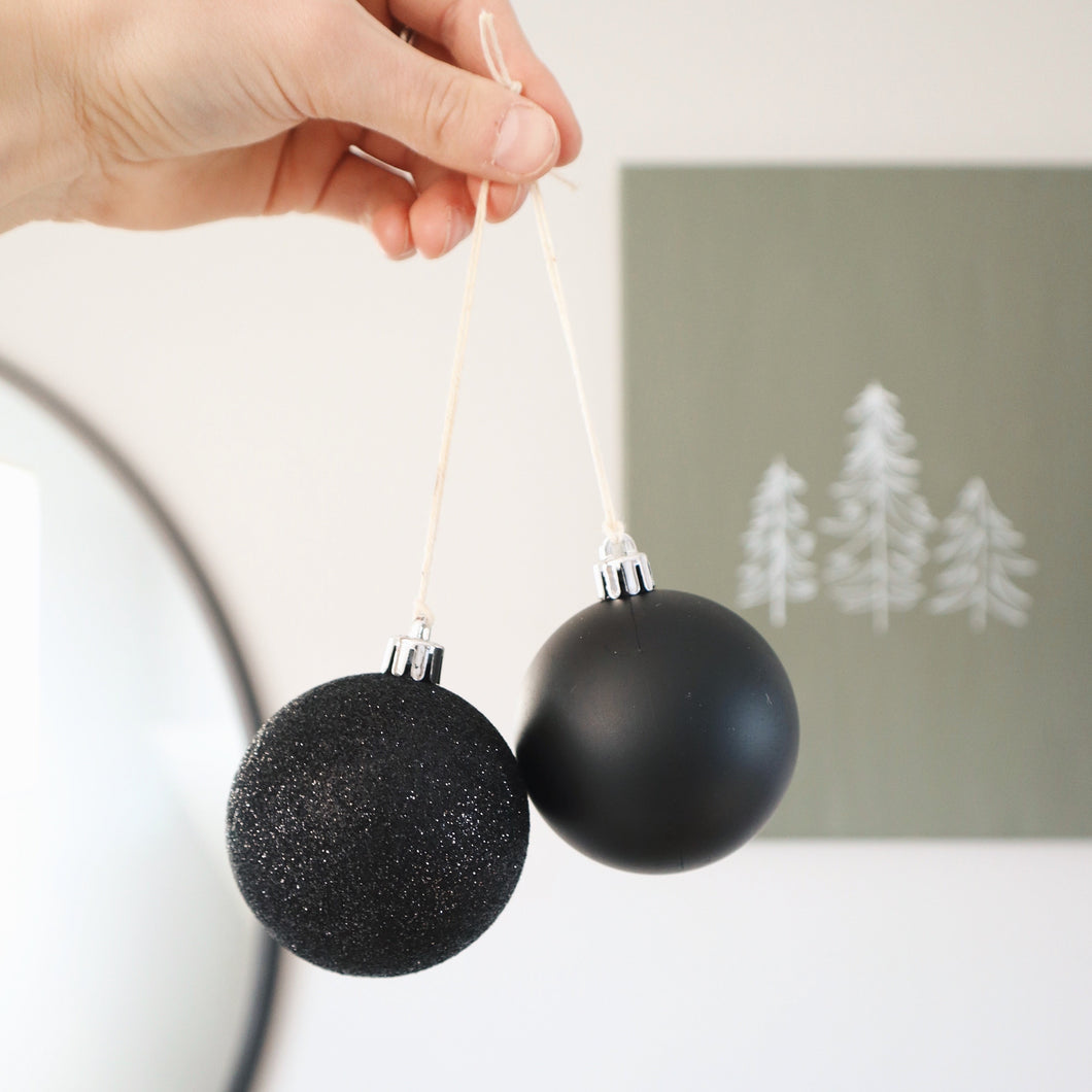 4 Black ornaments || sale