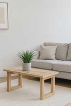 Load image into Gallery viewer, Natural oak coffee table
