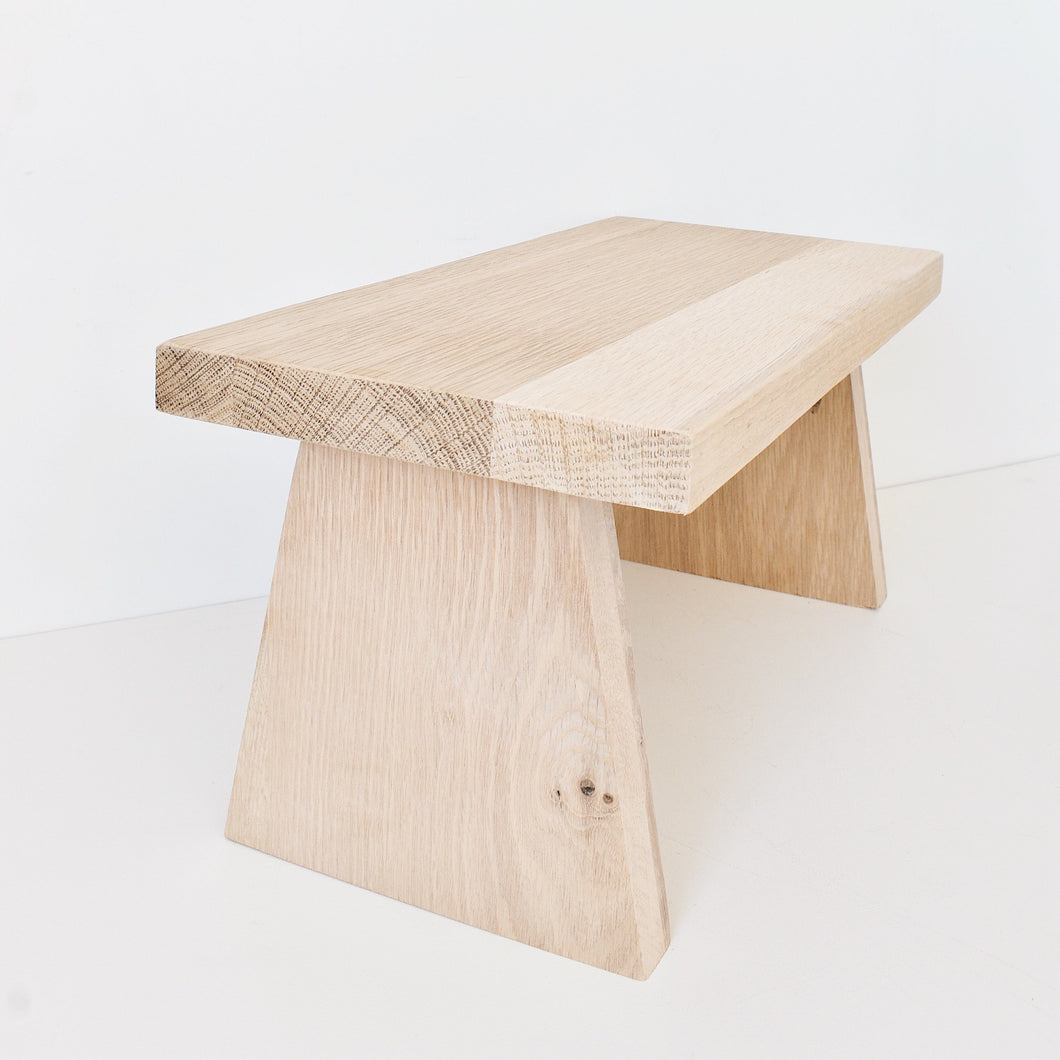 Step stool || furniture