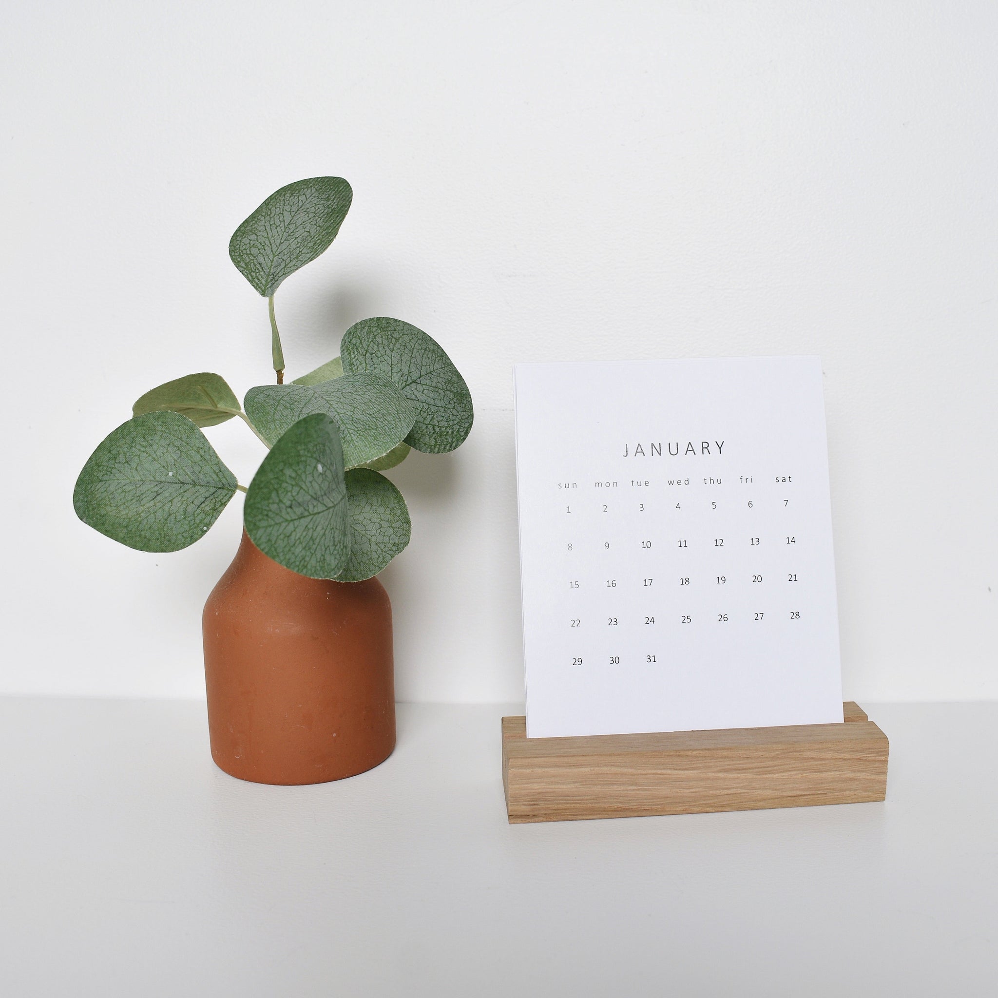 Small Desk Calendar 2025-2026 Standing Flip 2025 Mini Desk Calendar - Cute Flip Calendar For Office/Home (Green, Twin-Wire Binding, Thick Paper) Flip Calendar For Desk